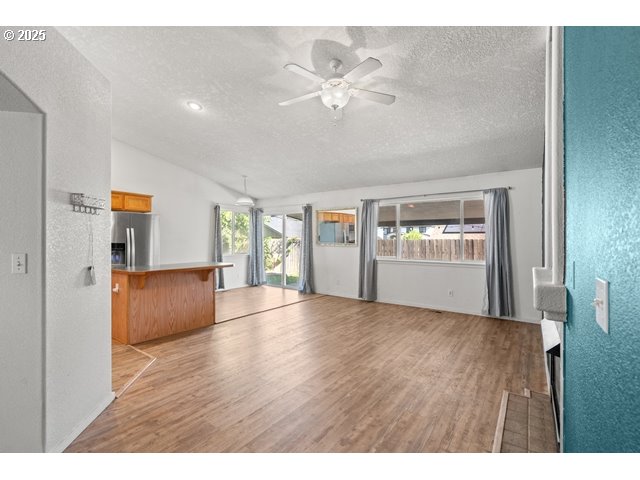 411 Bobwhite Avenue Umatilla, OR 97882 - Photo 11 of 45