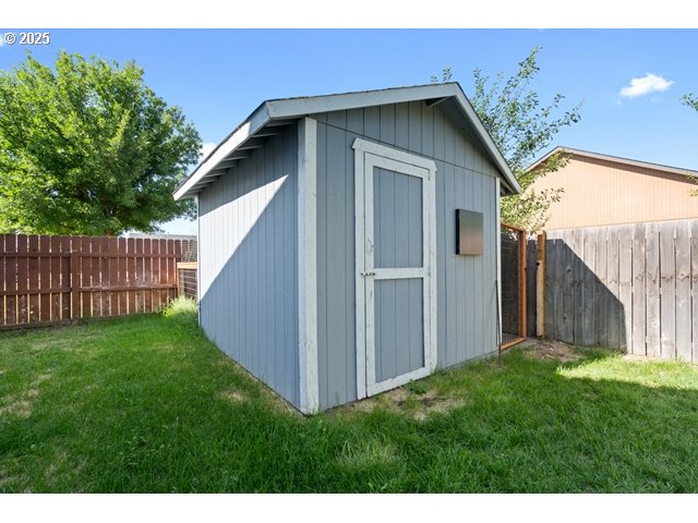 411 Bobwhite Avenue Umatilla, OR 97882 - Photo 31 of 45