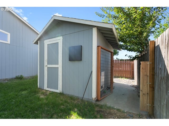 411 Bobwhite Avenue Umatilla, OR 97882 - Photo 32 of 45