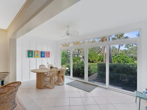 $8,000 | 300 Harbour Drive, Unit 308E, Vero Beach, FL 32963