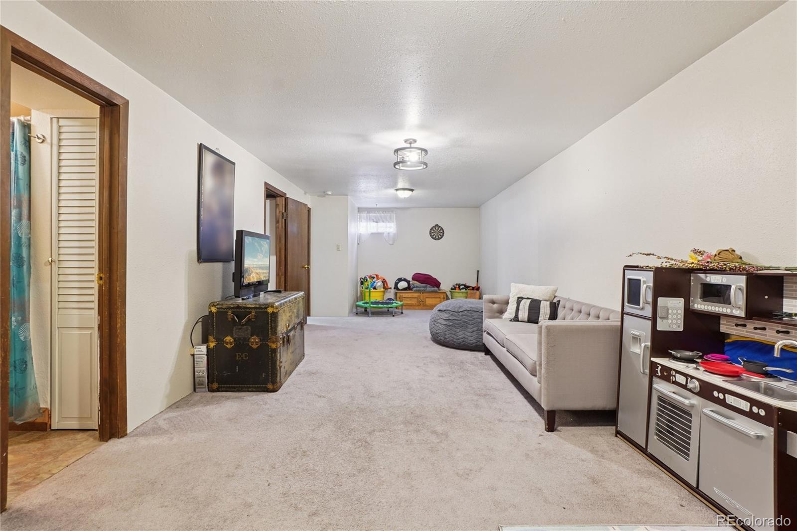 53 Mac Gregor Road Pueblo, CO 81001 - Photo 27 of 48