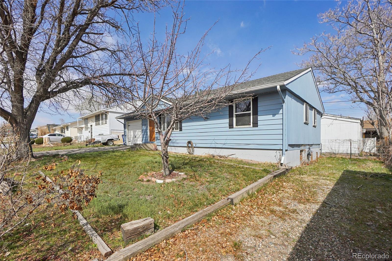 53 Mac Gregor Road Pueblo, CO 81001 - Photo 5 of 48