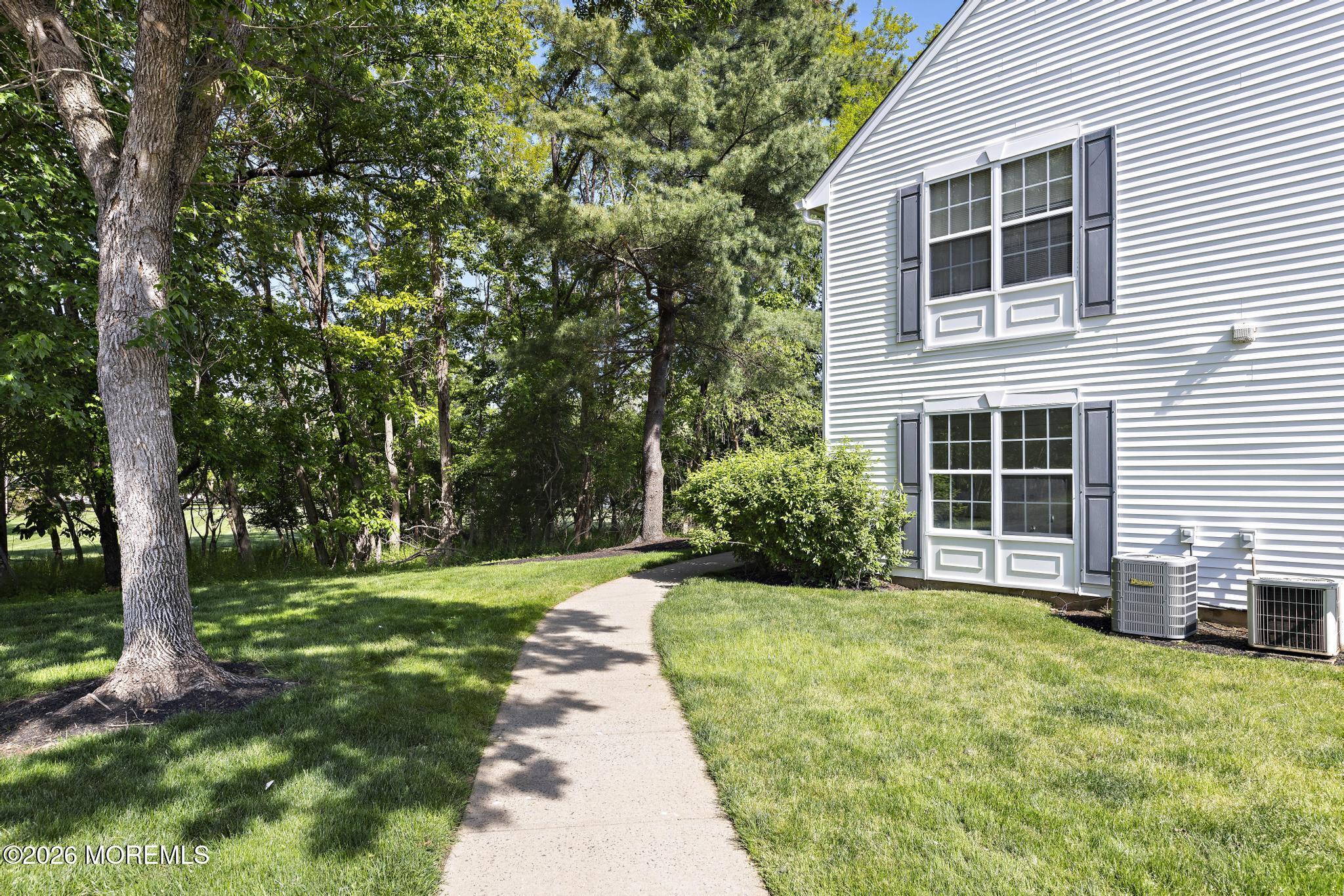 19 Parker Pass Colts Neck, NJ 07722 - Photo 23 of 34 19 Parker Pass (24)