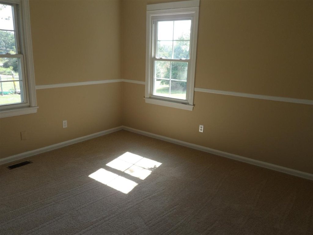 208 Torrington Road Walhalla, SC 29691 - Photo 8 of 11 Gallery Image 8