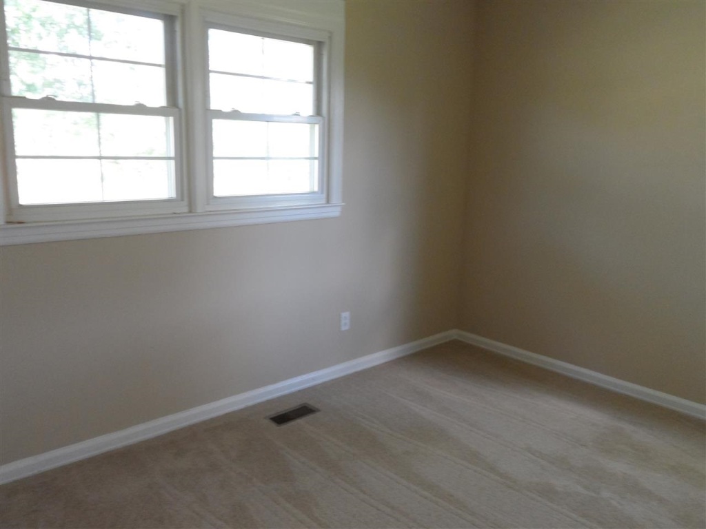 208 Torrington Road Walhalla, SC 29691 - Photo 9 of 11 Gallery Image 9