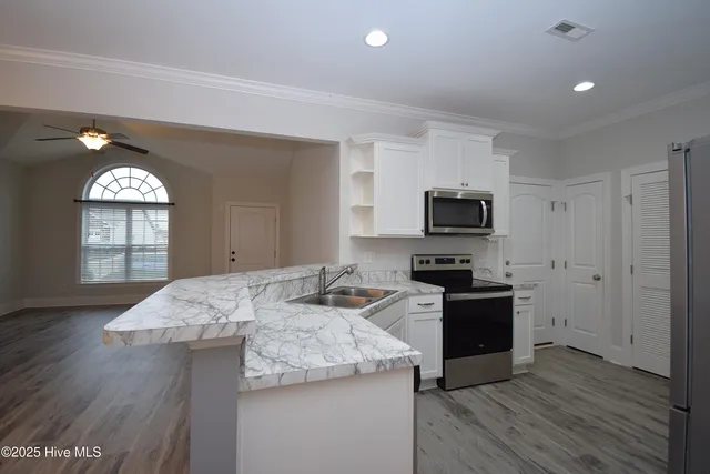 $1,800 | 3503 Gaston Way, Unit B, Greenville, NC 27834