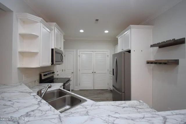 $1,800 | 3503 Gaston Way, Unit B, Greenville, NC 27834