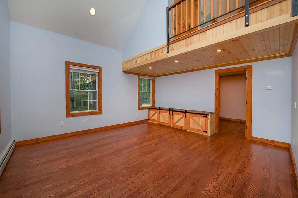 57 Newton Road Plaistow, NH 03865 - Photo 5 of 40