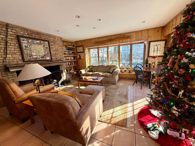 $599,000 | 612 St Lawrence Avenue, Janesville, WI 53545