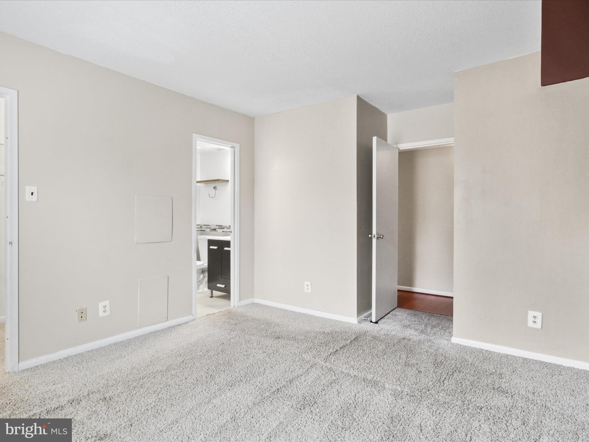 11606 Stoneview Square, Unit 11C Reston, VA 20191 - Photo 10 of 25 Gallery Image 10