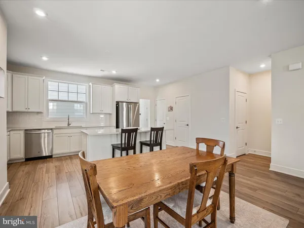 $679,990 | 6052 Cobblestone Court, Marshall, VA 20115