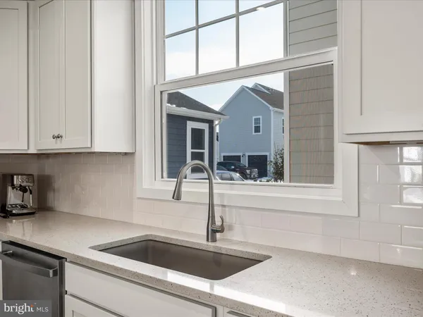 $679,990 | 6052 Cobblestone Court, Marshall, VA 20115