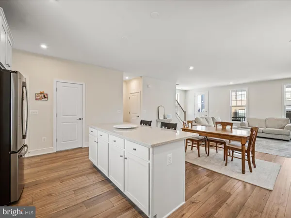 $679,990 | 6052 Cobblestone Court, Marshall, VA 20115