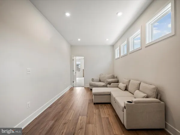 $679,990 | 6052 Cobblestone Court, Marshall, VA 20115