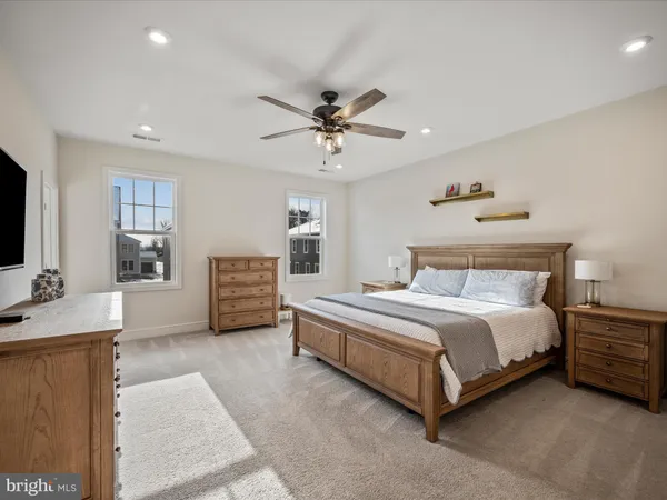 $679,990 | 6052 Cobblestone Court, Marshall, VA 20115