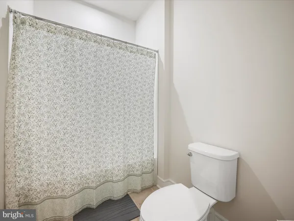 $679,990 | 6052 Cobblestone Court, Marshall, VA 20115