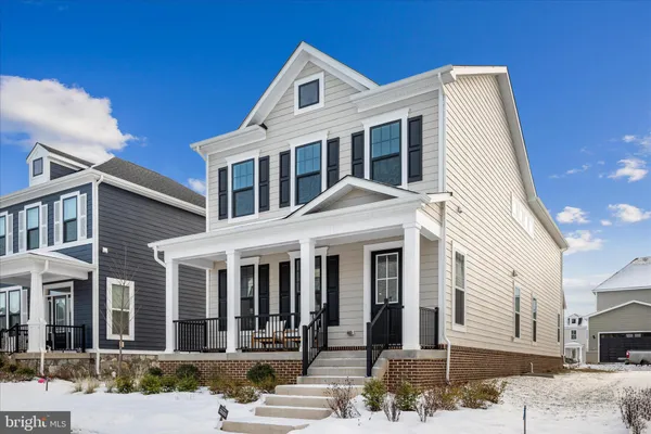 $679,990 | 6052 Cobblestone Court, Marshall, VA 20115