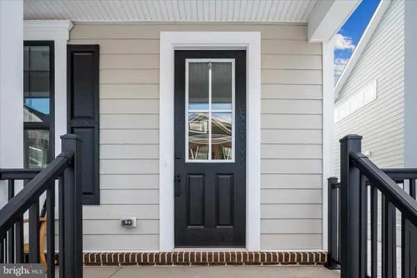 $679,990 | 6052 Cobblestone Court, Marshall, VA 20115