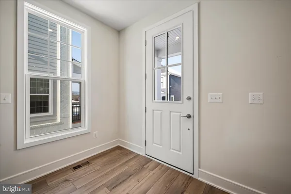 $679,990 | 6052 Cobblestone Court, Marshall, VA 20115