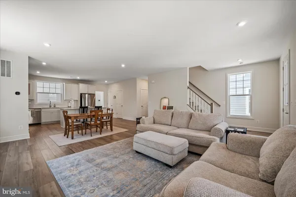 $679,990 | 6052 Cobblestone Court, Marshall, VA 20115