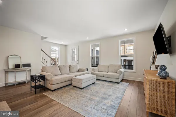 $679,990 | 6052 Cobblestone Court, Marshall, VA 20115