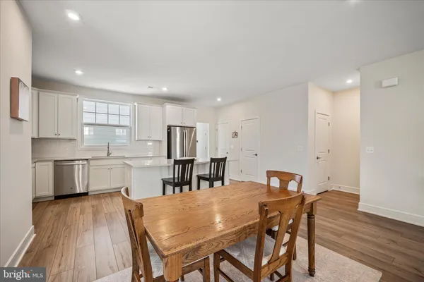 $679,990 | 6052 Cobblestone Court, Marshall, VA 20115