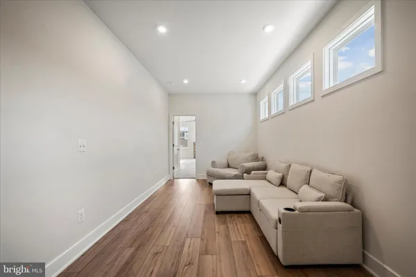 $679,990 | 6052 Cobblestone Court, Marshall, VA 20115