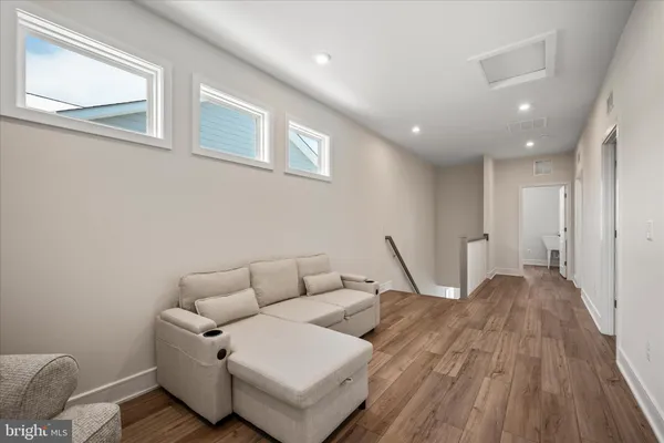 $679,990 | 6052 Cobblestone Court, Marshall, VA 20115