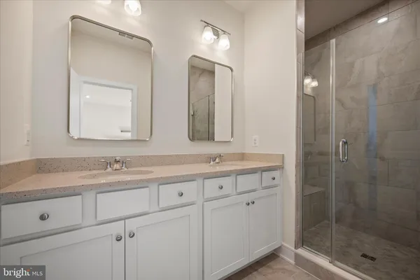 $679,990 | 6052 Cobblestone Court, Marshall, VA 20115