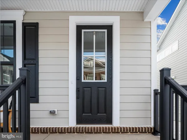 $679,990 | 6052 Cobblestone Court, Marshall, VA 20115