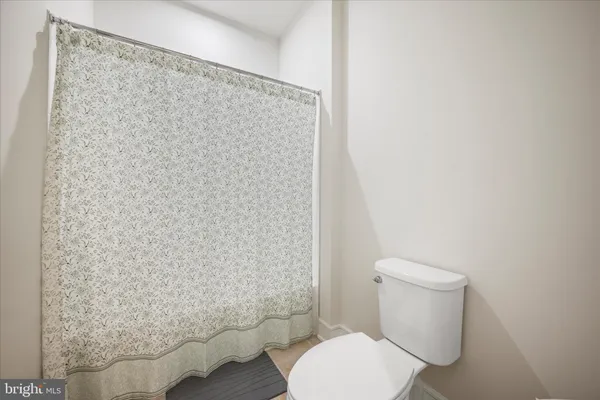 $679,990 | 6052 Cobblestone Court, Marshall, VA 20115