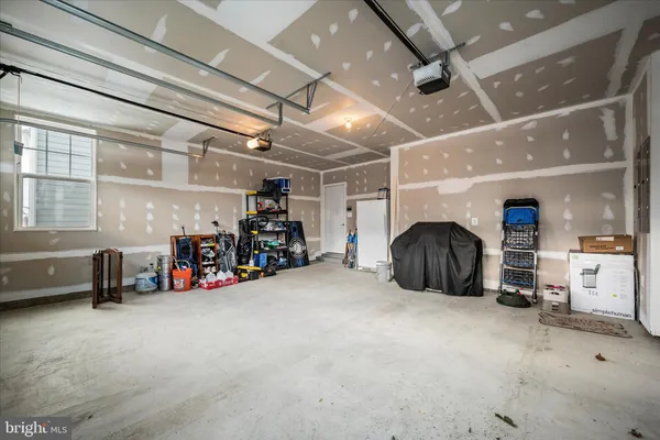 $679,990 | 6052 Cobblestone Court, Marshall, VA 20115