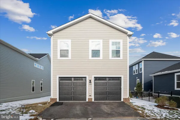 $679,990 | 6052 Cobblestone Court, Marshall, VA 20115