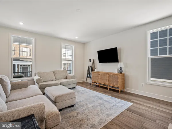 $679,990 | 6052 Cobblestone Court, Marshall, VA 20115