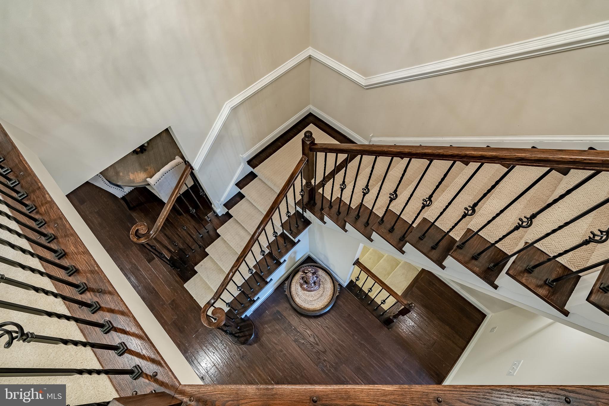 422 Quarry Point Road Malvern, PA 19355 - Photo 21 of 46 a view of an entryway and hall