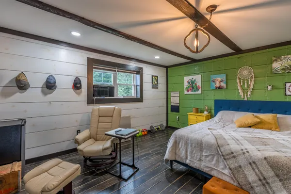 $439,000 | 42 East Oxford Road, Paris, ME 04281