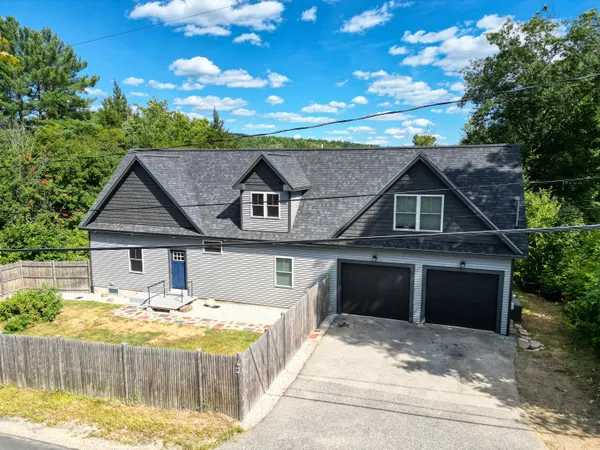 $439,000 | 42 East Oxford Road, Paris, ME 04281