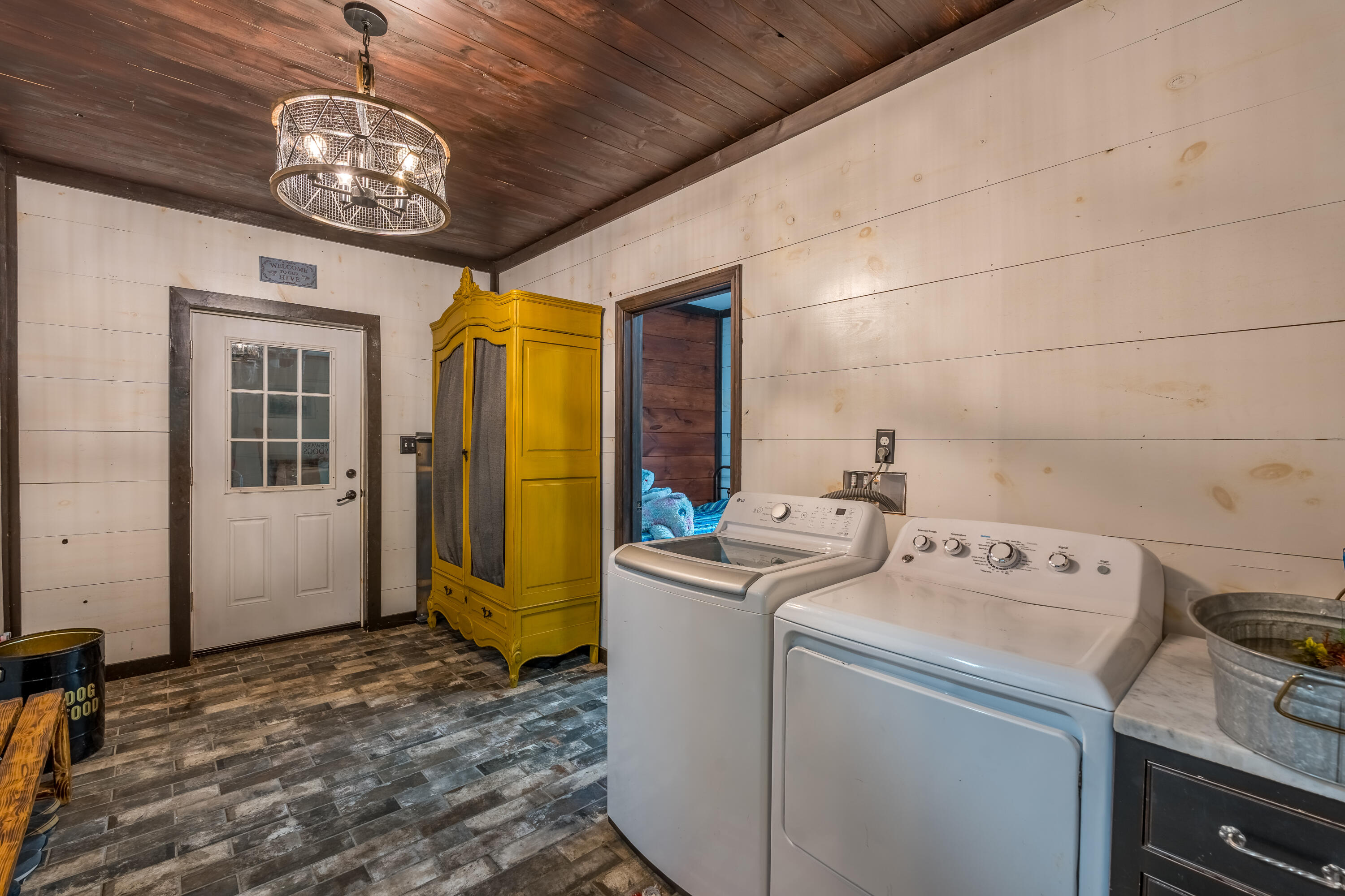 42 East Oxford Road Paris, ME 04281 - Photo 54 of 69 Mudroom Laundry