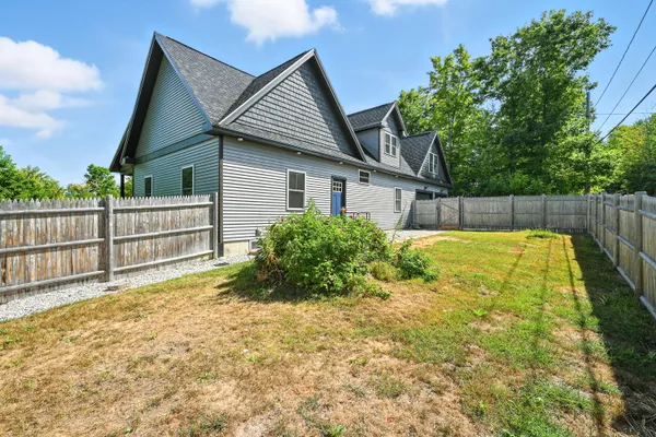 $439,000 | 42 East Oxford Road, Paris, ME 04281