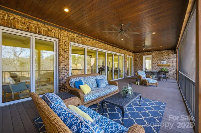 $3,250,000 | 875 Starboard Reach, Lexington, NC 27292