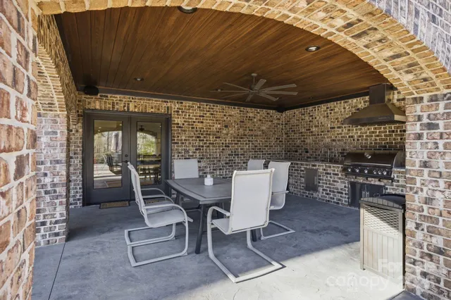 $3,250,000 | 875 Starboard Reach, Lexington, NC 27292