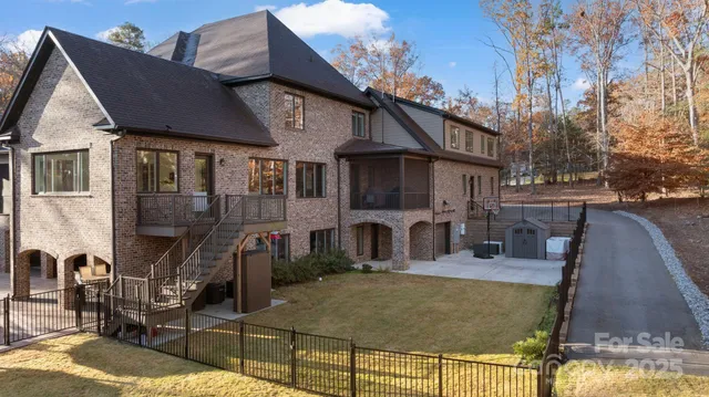 $3,250,000 | 875 Starboard Reach, Lexington, NC 27292