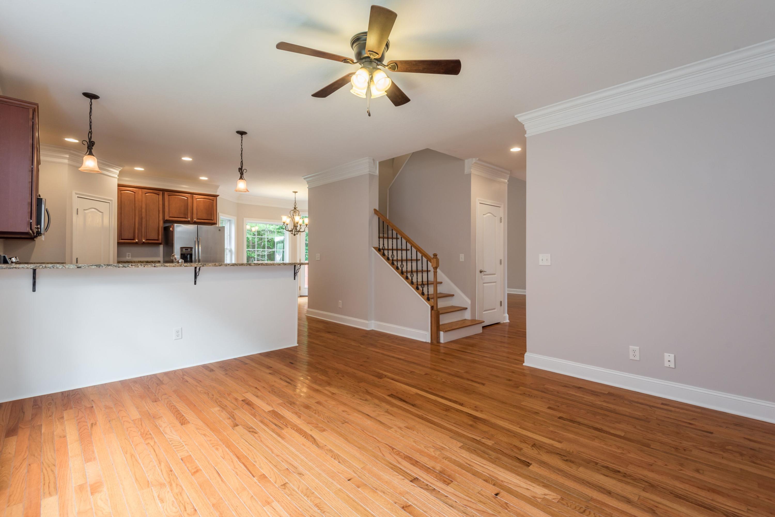 916 Crown Ridge Ln, Powell, TN 37849 - Photo 16 of 40 XsrzbV9Q