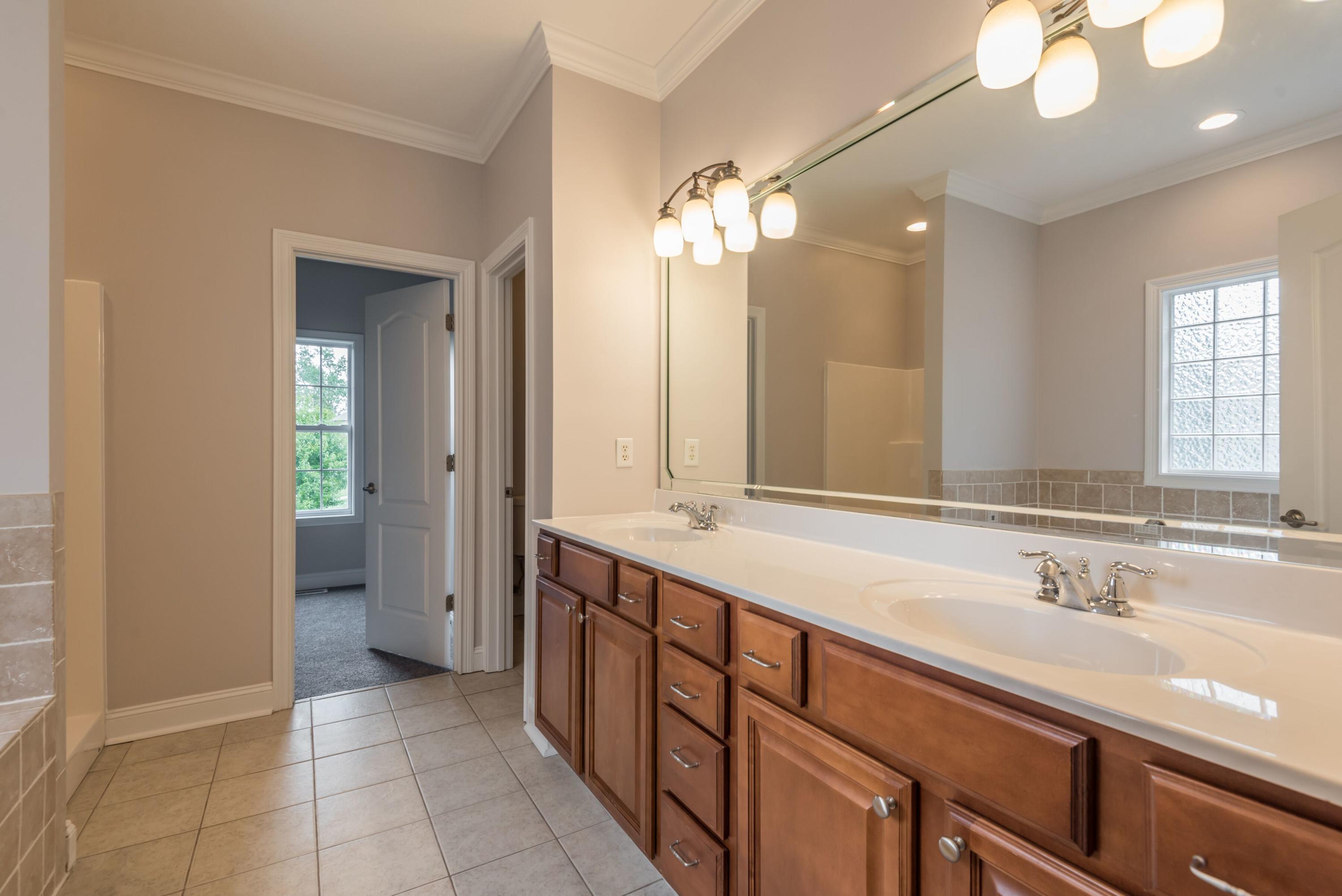 916 Crown Ridge Ln, Powell, TN 37849 - Photo 21 of 40 wg1qpWeQ