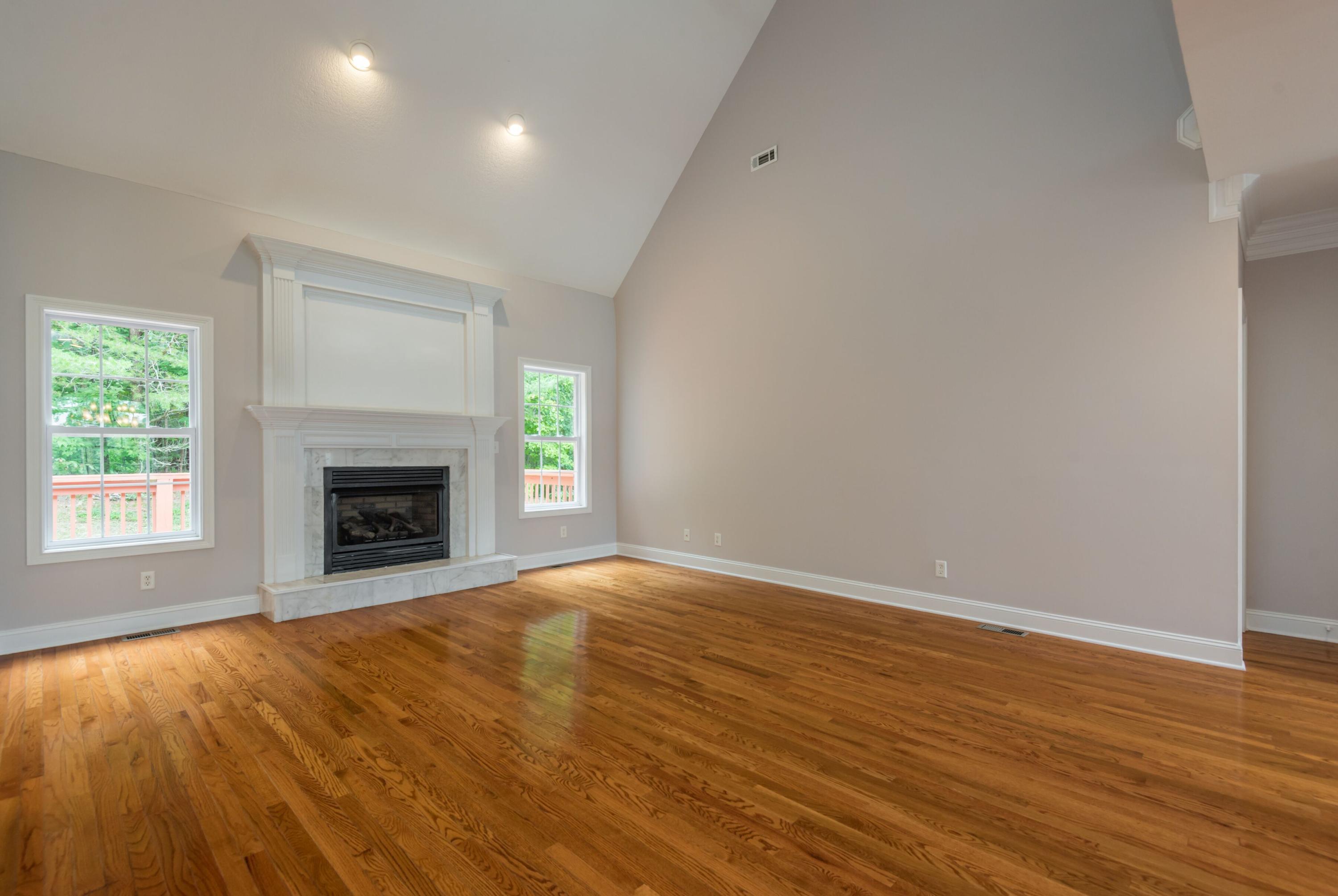 916 Crown Ridge Ln, Powell, TN 37849 - Photo 9 of 40 uy3i4BPg
