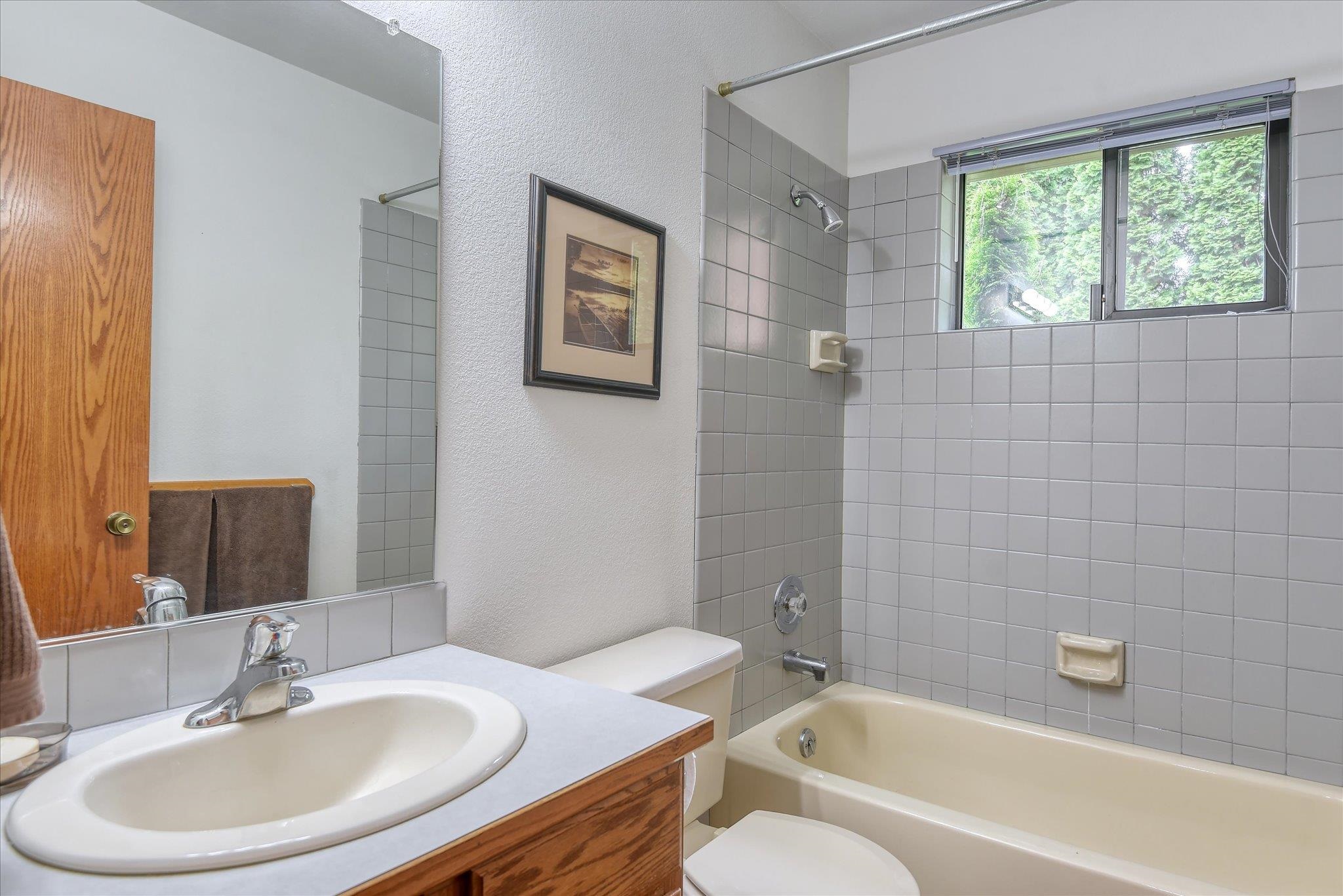 4916 East Greenleaf Avenue Mead, WA 99021 - Photo 16 of 46