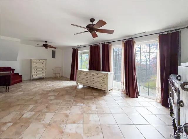 $289,900 | 131 Evergreen Drive, Hillsboro, MO 63050