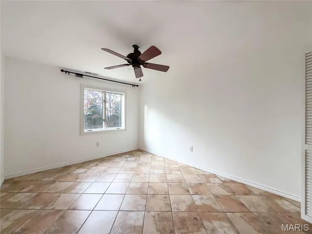 $289,900 | 131 Evergreen Drive, Hillsboro, MO 63050