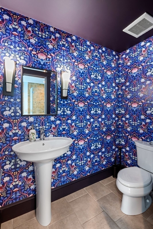 2 Spingler Way Hamilton, MA 01982 - Photo 29 of 40 a bathroom with a sink toilet and mirror