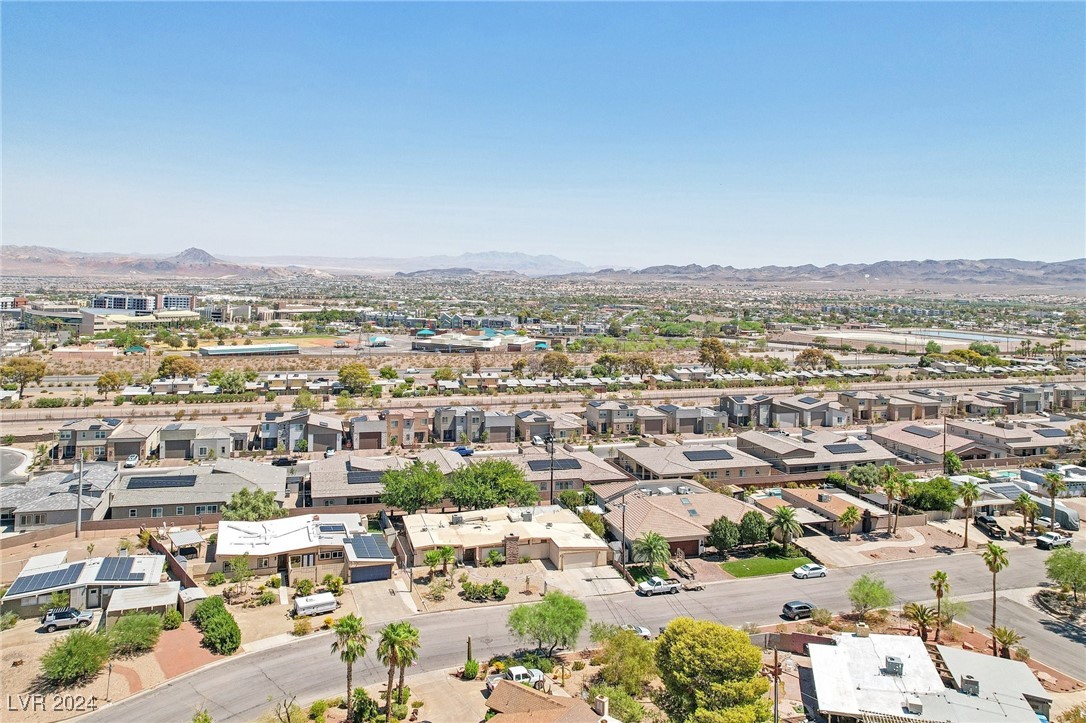 638 St Andrews Road Henderson, NV 89015 - Photo 6 of 51 Gallery Image 6
